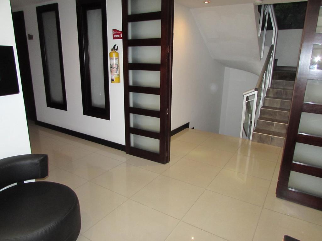 Aw Hotel Connect 33 Μπογκοτά Εξωτερικό φωτογραφία